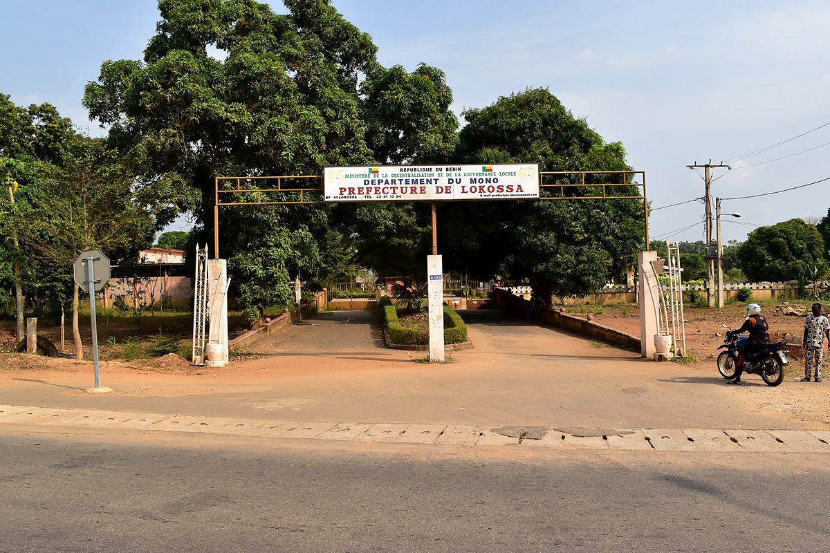 Entrée de la préfecture de Lokossa, département du Mono